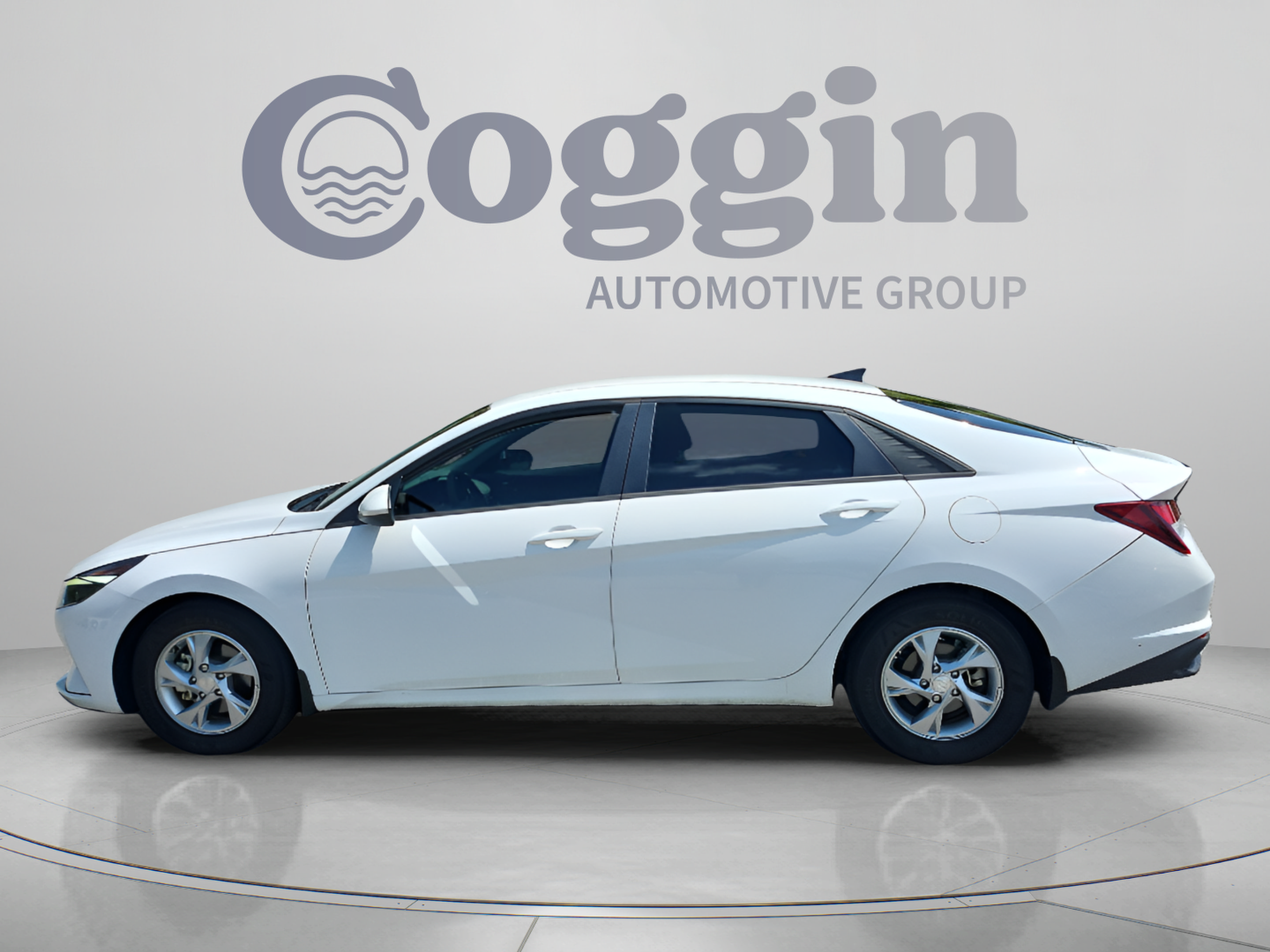 Certified 2023 Hyundai Elantra SE w/ Cargo Package FWD image 2