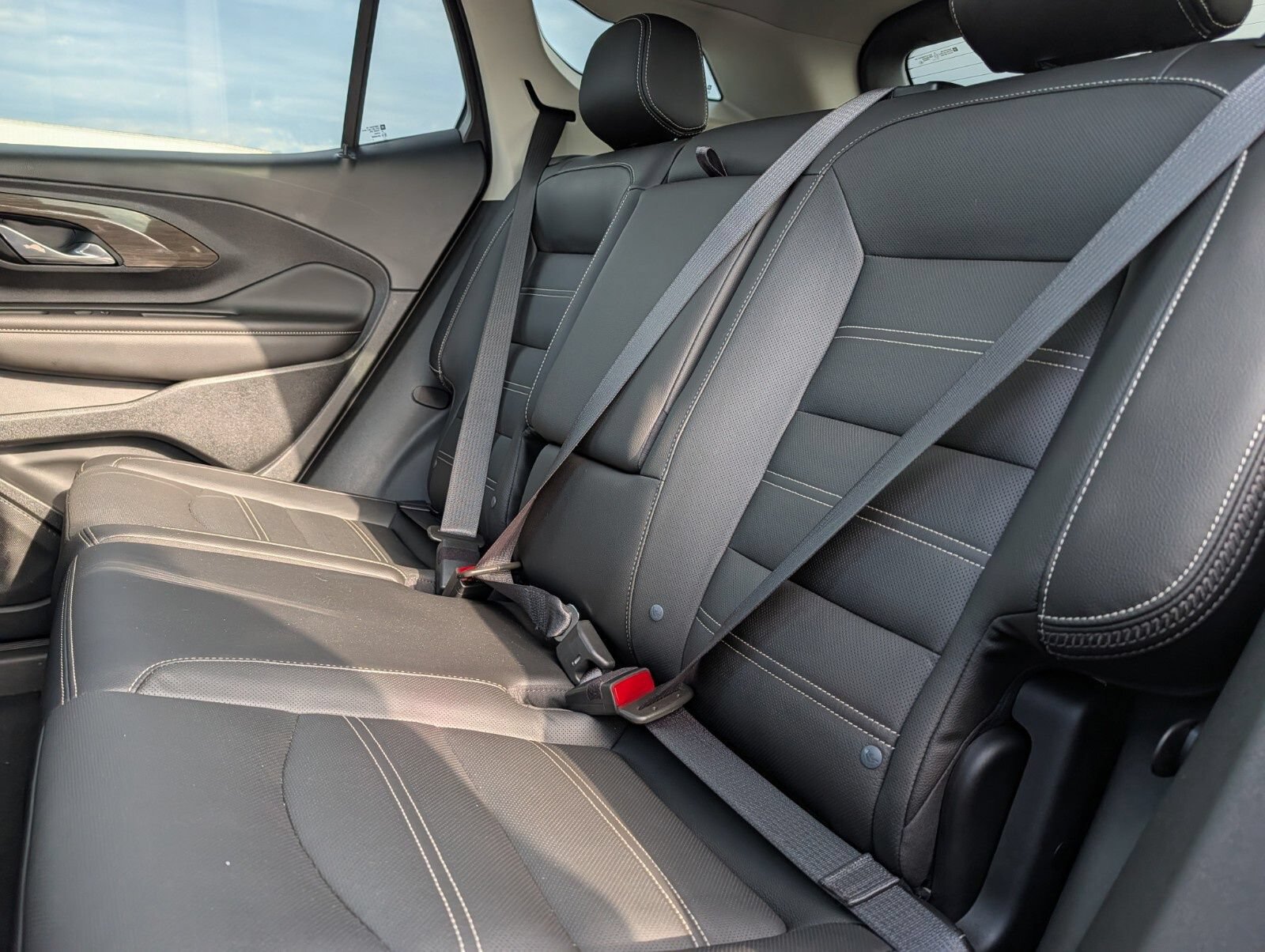 Used 2023 GMC Terrain Denali w/ Black Diamond Edition AWD/4WD image 22