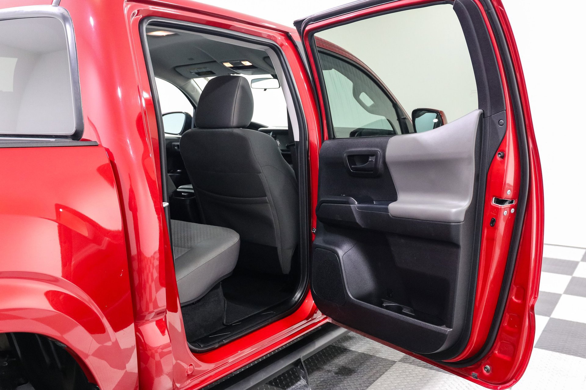 Used 2021 Toyota Tacoma SR w/ SR Convenience Package image 22