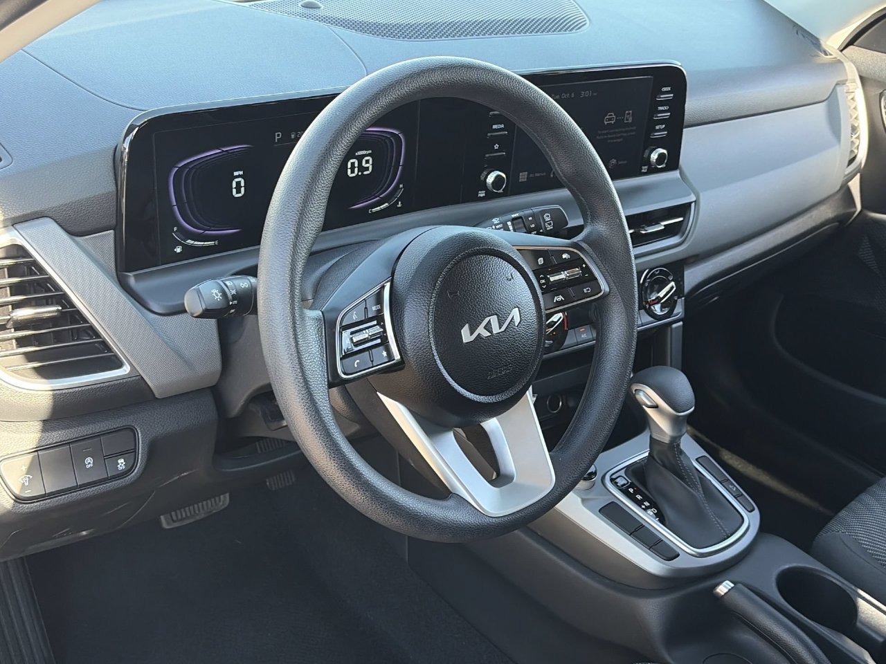 Certified 2026 Kia Seltos LX FWD image 17