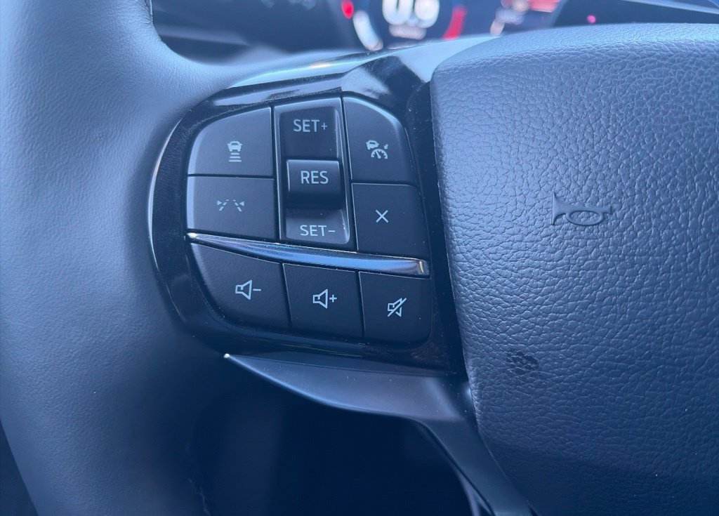 Certified 2026 Ford Explorer Platinum RWD image 17