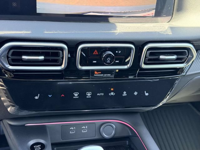 New 2026 Nissan Sentra SV w/ SV Convenience Package FWD image 22