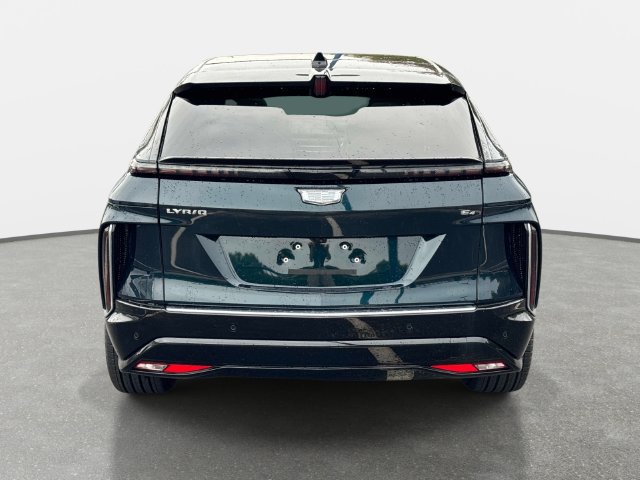 New 2027 Cadillac Lyriq Luxury w/ LPO, Floor Liner Package AWD/4WD image 4