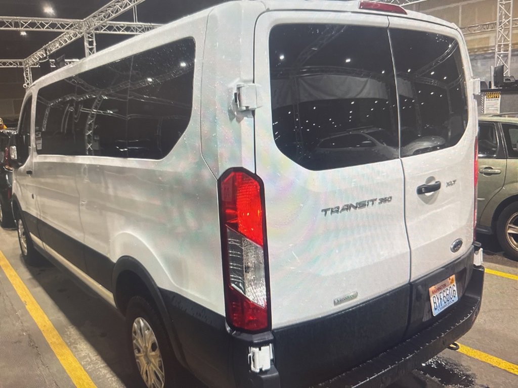 Used 2023 Ford Transit 350 XLT image 2
