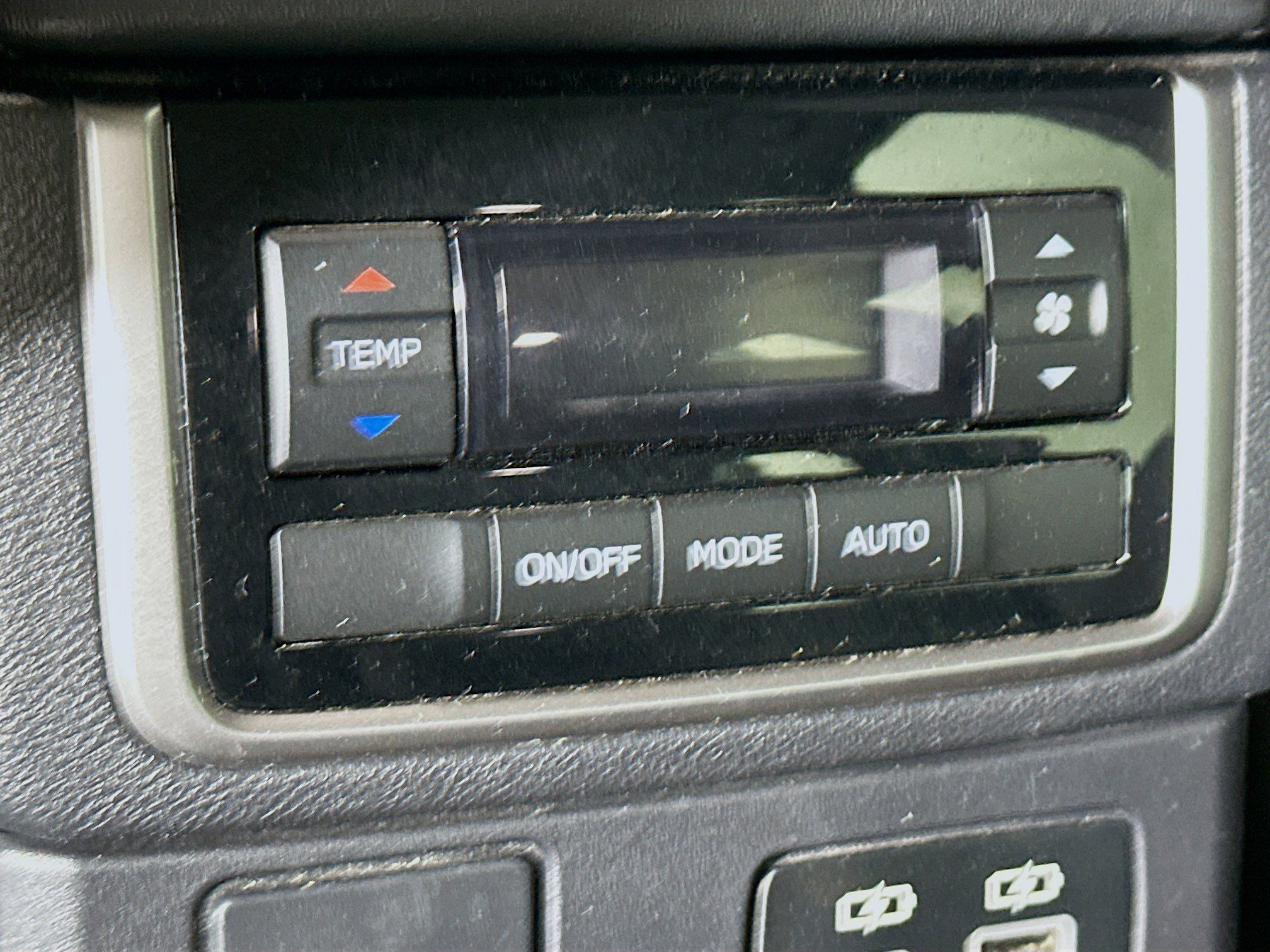 Used 2025 Subaru Ascent Premium image 26