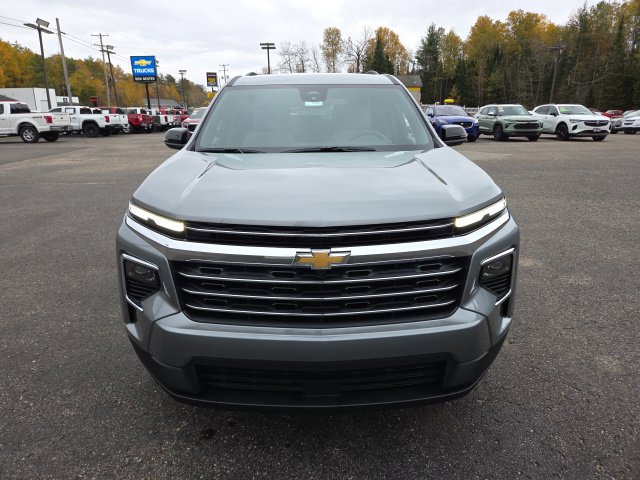New 2027 Chevrolet Traverse LT w/ LPO, Floor Liner Package AWD/4WD image 2