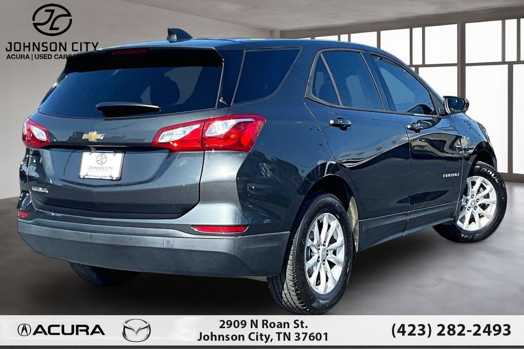 Used 2019 Chevrolet Equinox LS w/ LS Convenience Package FWD image 2