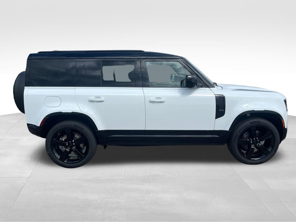 New 2026 Land Rover Defender 110 X-Dynamic SE AWD/4WD image 6