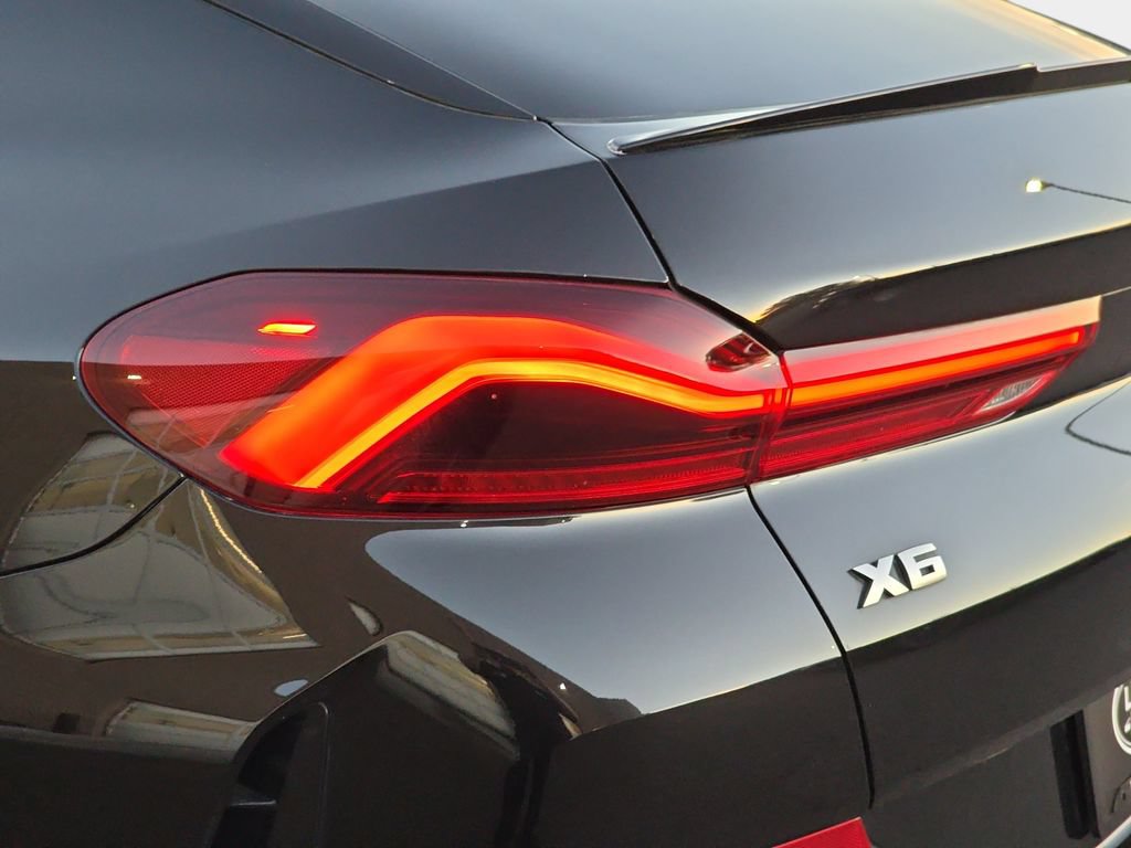 Used 2023 BMW X6 M50i w/ Executive Package AWD/4WD image 37
