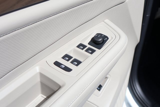 New 2026 Volkswagen Atlas SE image 11