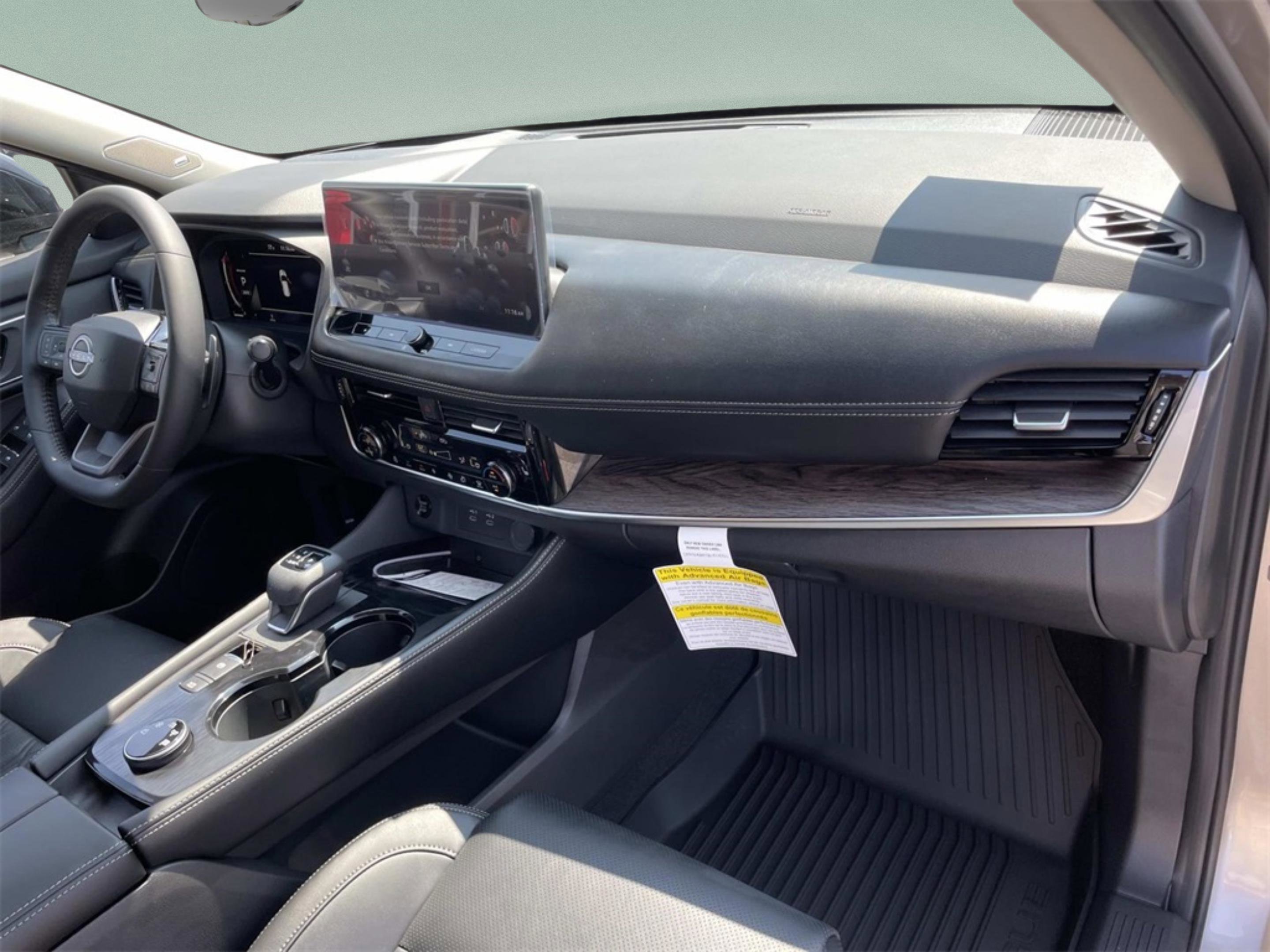 New 2026 Nissan Rogue Platinum image 26