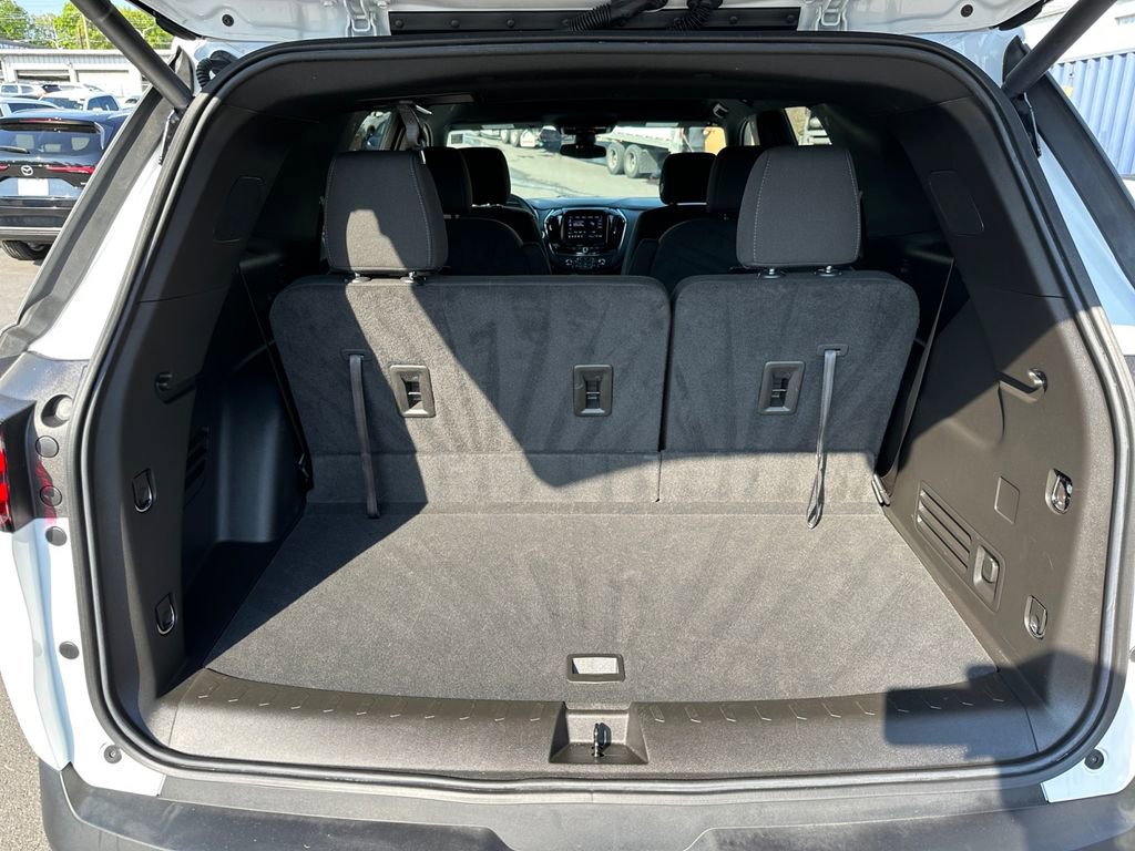 Used 2023 Chevrolet Traverse LT AWD/4WD image 26