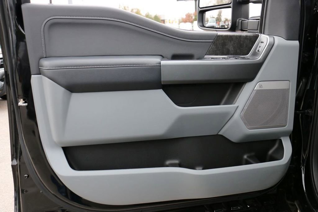 New 2026 Ford F250 XLT w/ XLT Premium Package image 17