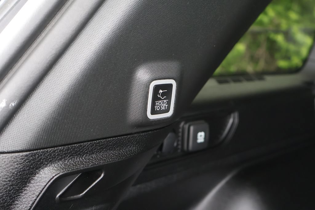 Used 2023 Jeep Grand Cherokee Altitude AWD/4WD image 49
