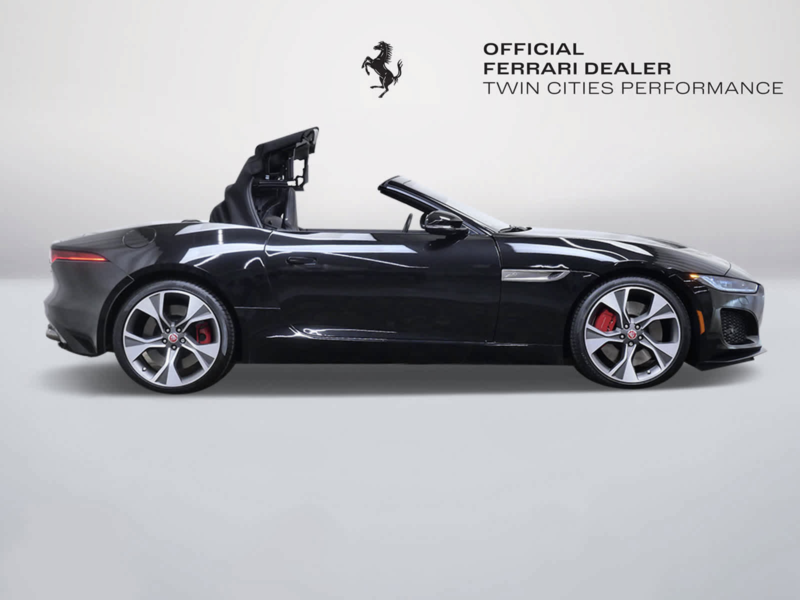 Used 2023 Jaguar F-TYPE Convertible RWD image 8