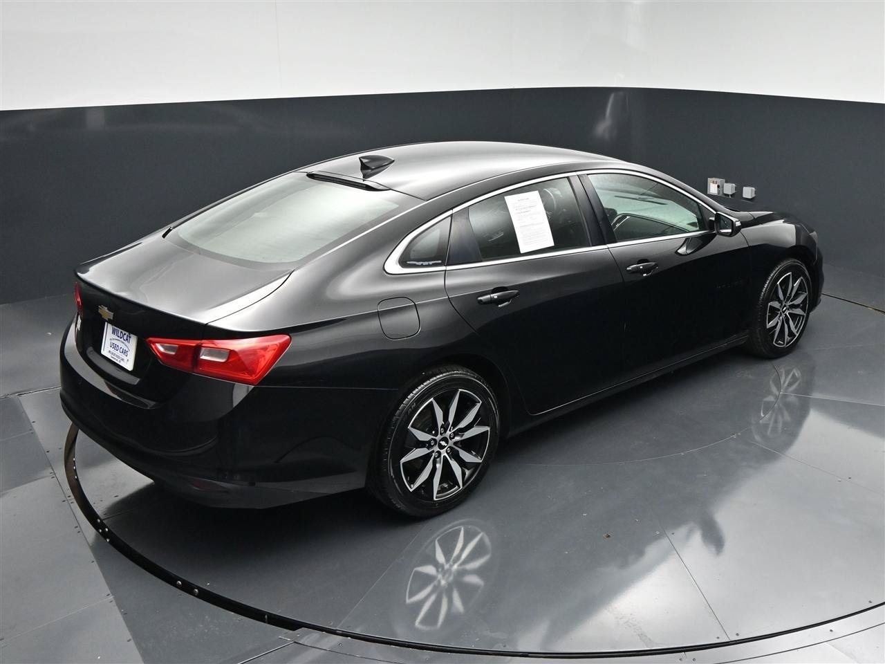 Used 2018 Chevrolet Malibu LT FWD image 24