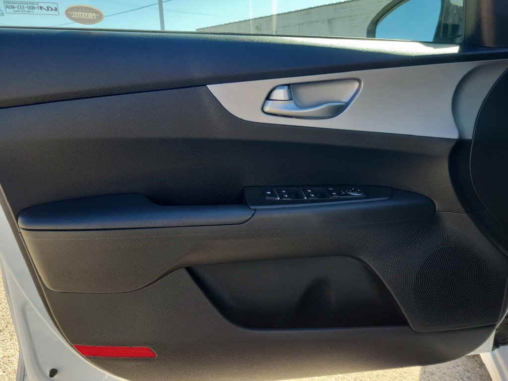 Used 2023 Kia Forte LX FWD image 13