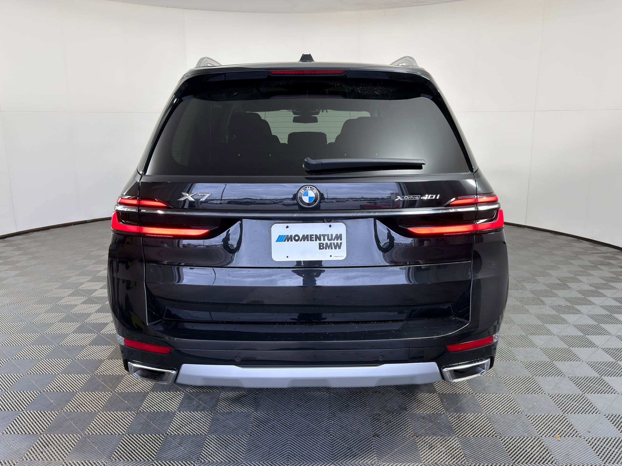 Used 2025 BMW X7 xDrive40i image 8