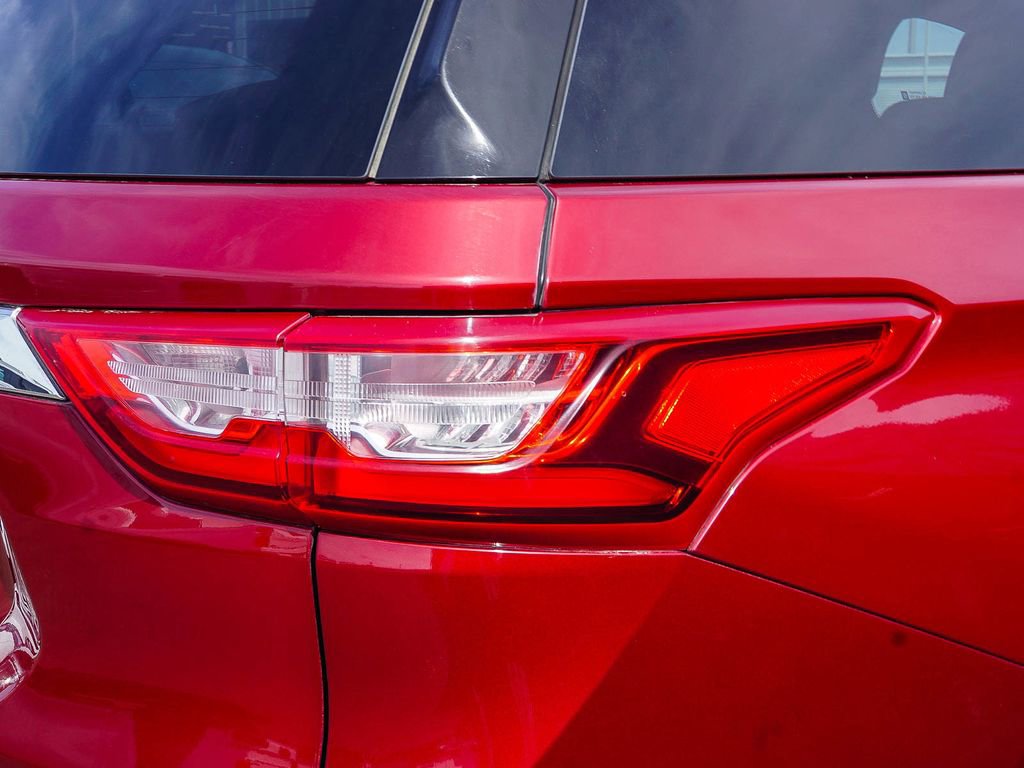 Used 2021 Chevrolet Traverse LT image 7