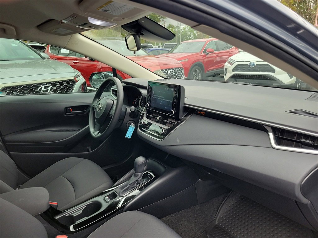 Used 2022 Toyota Corolla LE image 42