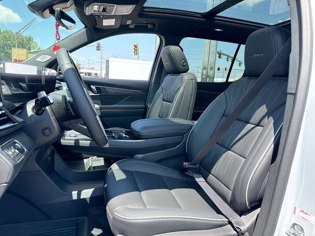 New 2026 Buick Enclave Avenir w/ Super Cruise Package AWD/4WD image 11