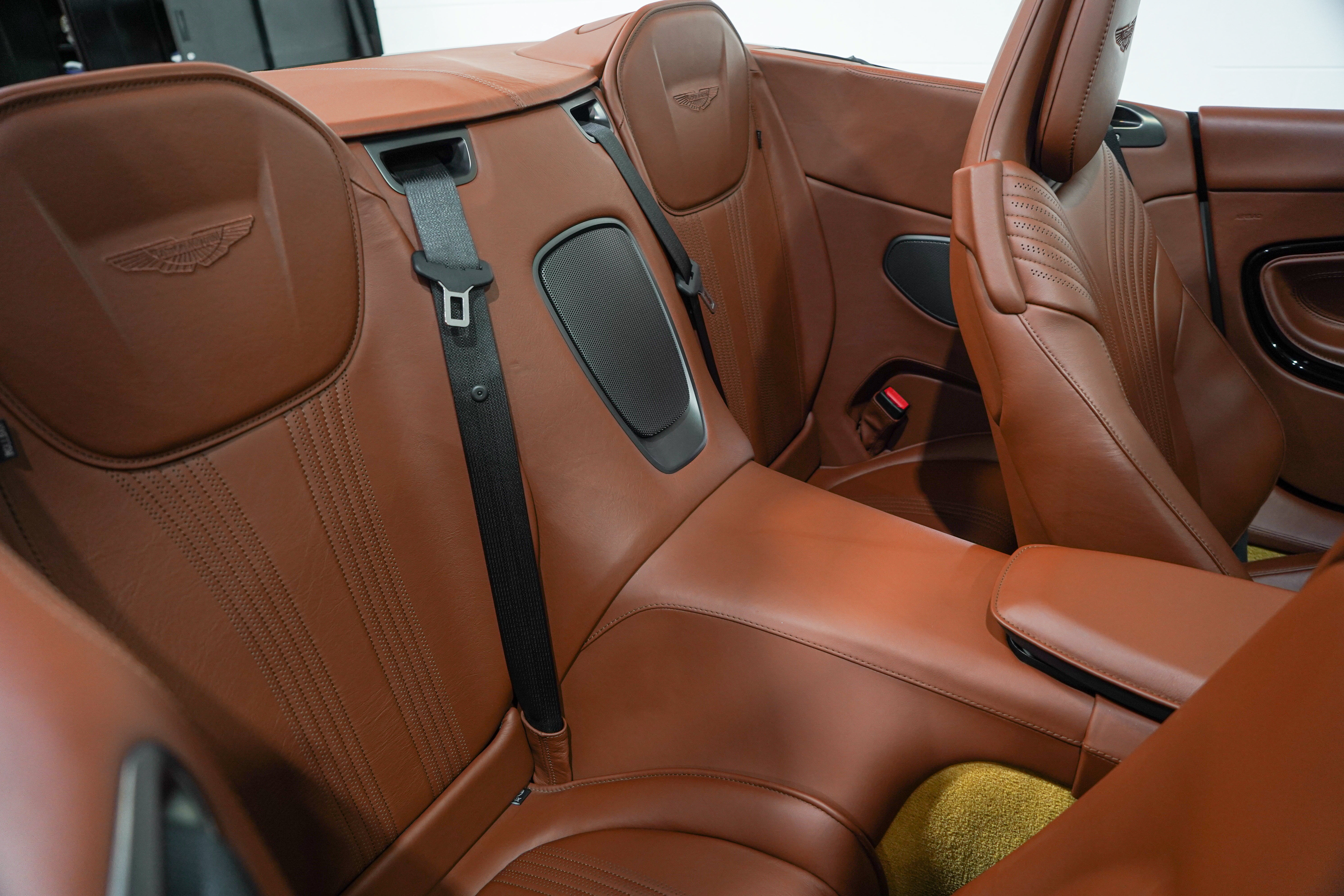 Used 2020 Aston Martin DB11 Volante RWD image 19