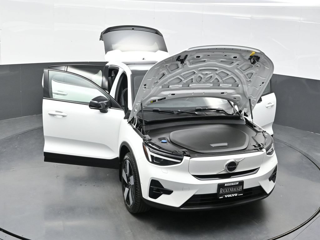 Used 2023 Volvo C40 P8 Recharge Ultimate AWD/4WD image 39