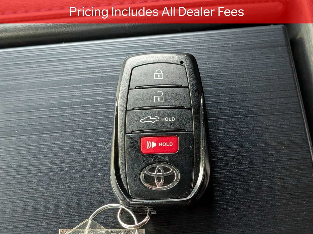Used 2023 Toyota Tundra Platinum AWD/4WD image 31