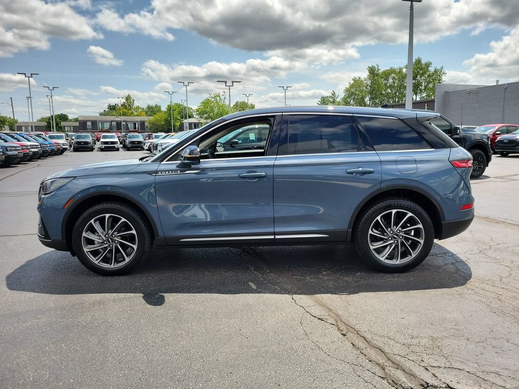 Certified 2024 Lincoln Corsair AWD w/ Equipment Group 101A image 7