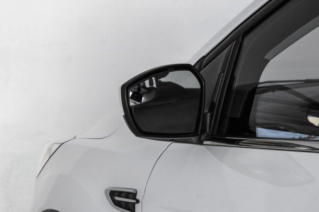 Used 2019 Ford Escape SEL AWD/4WD image 38