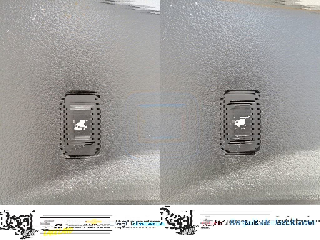 Used 2019 Chevrolet Traverse LT image 9