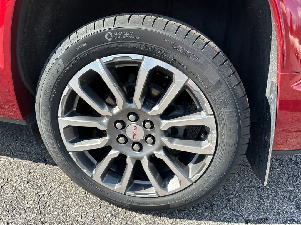 Used 2022 GMC Acadia Denali w/ Denali Ultimate Package image 22