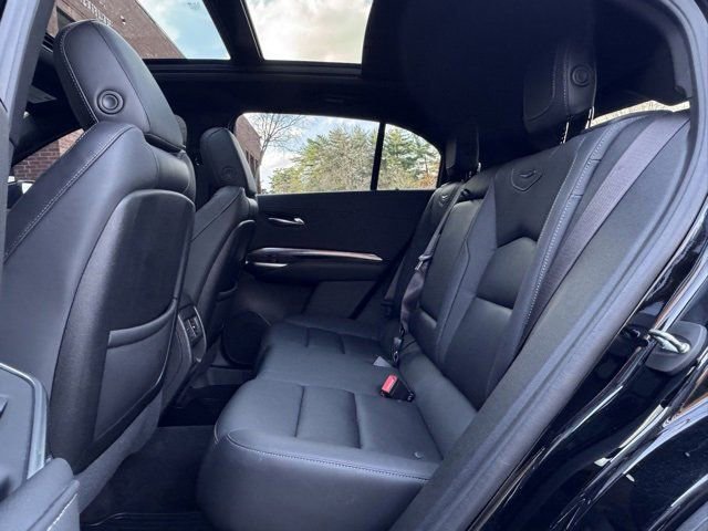 Used 2022 Cadillac XT4 Luxury w/ Cold Weather Package image 25