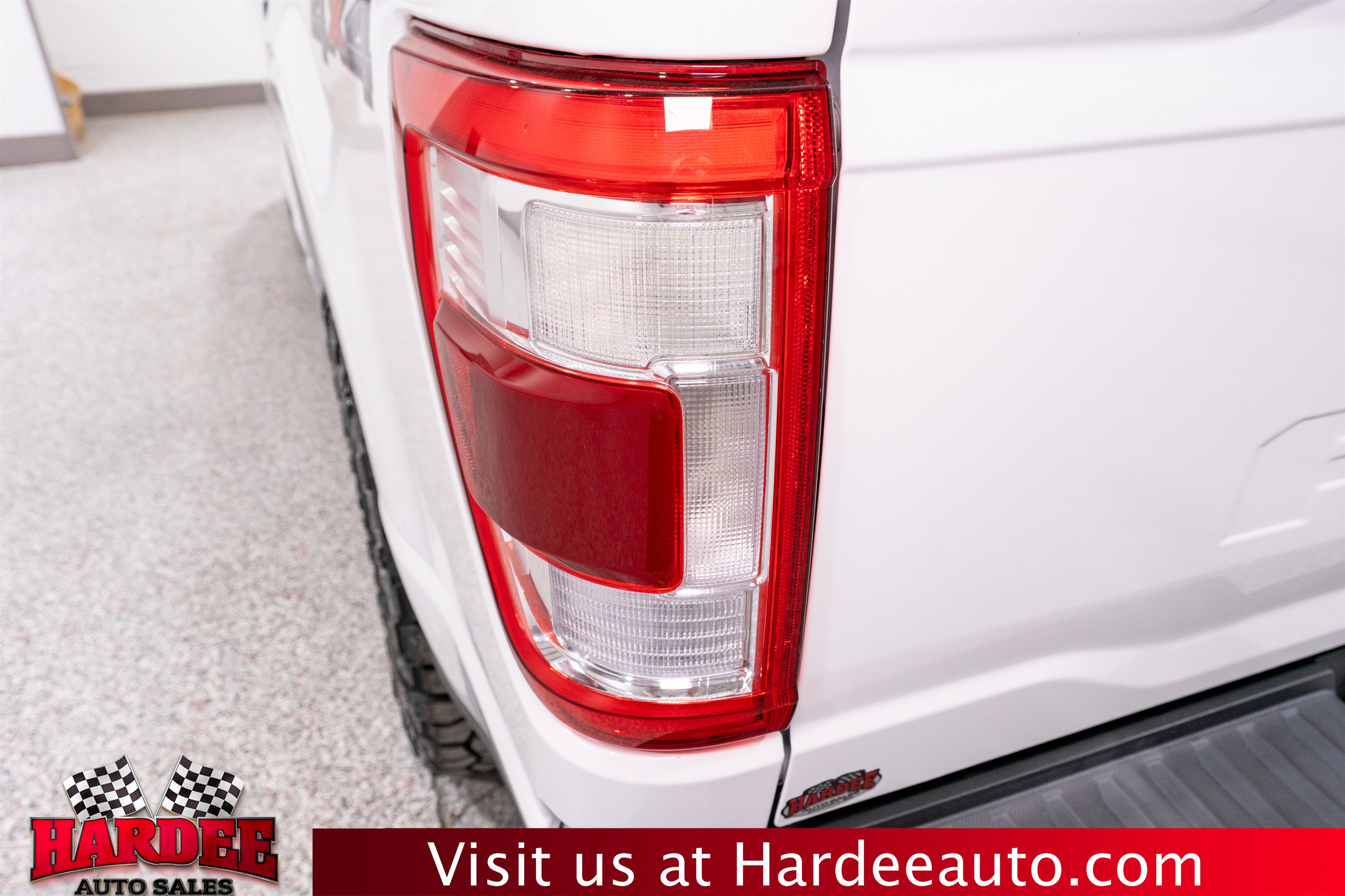 Used 2021 Ford F150 Lariat w/ Equipment Group 502A High AWD/4WD image 9