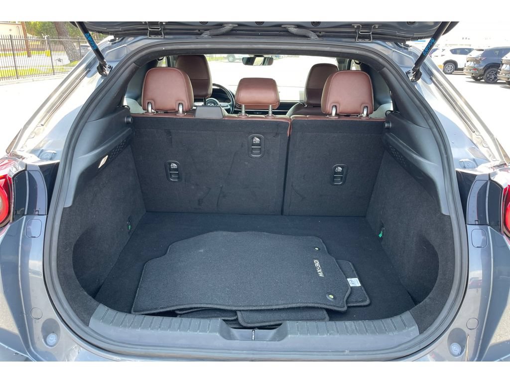 Certified 2022 MAZDA MX-30 Electric w/ Premium Plus Pkg FWD image 18