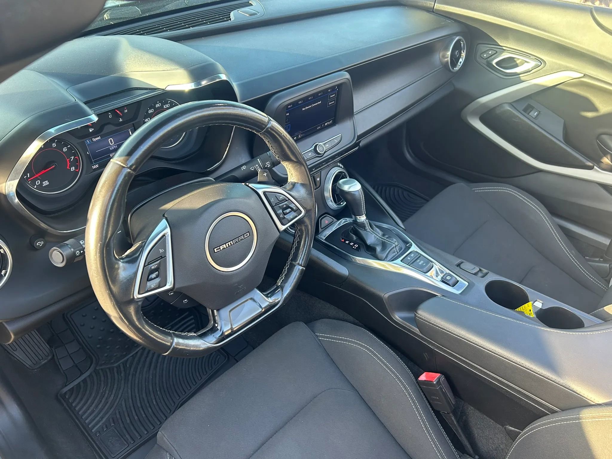 Used 2020 Chevrolet Camaro LT RWD image 16