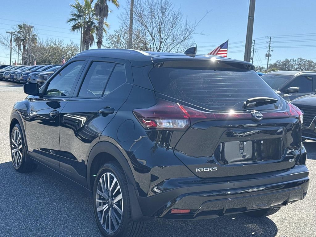 Certified 2024 Nissan Kicks SV image 6