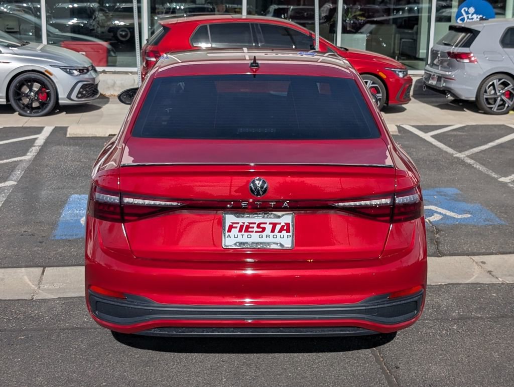 Used 2025 Volkswagen Jetta Sport image 6