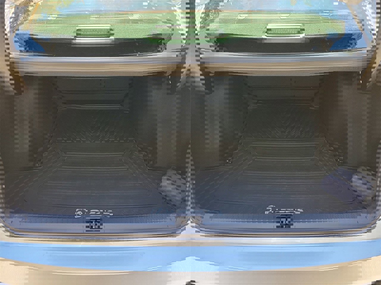 Used 2024 Lexus IS 350 F Sport image 7