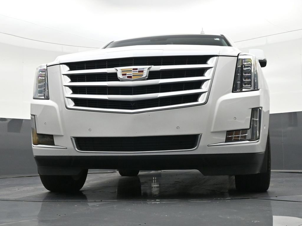 Used 2019 Cadillac Escalade Luxury image 30