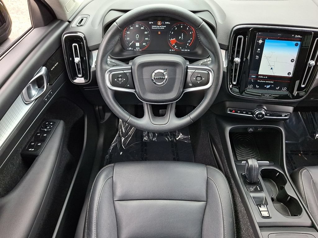 Used 2019 Volvo XC40 T5 Momentum AWD/4WD image 12