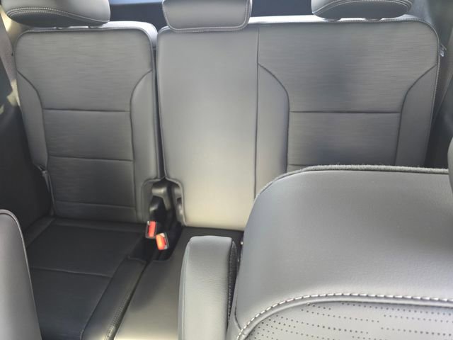 New 2026 Buick Enclave Sport Touring w/ LPO, Floor Liner Package image 9