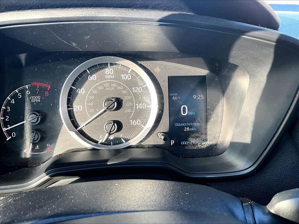 Used 2022 Toyota Corolla LE image 15