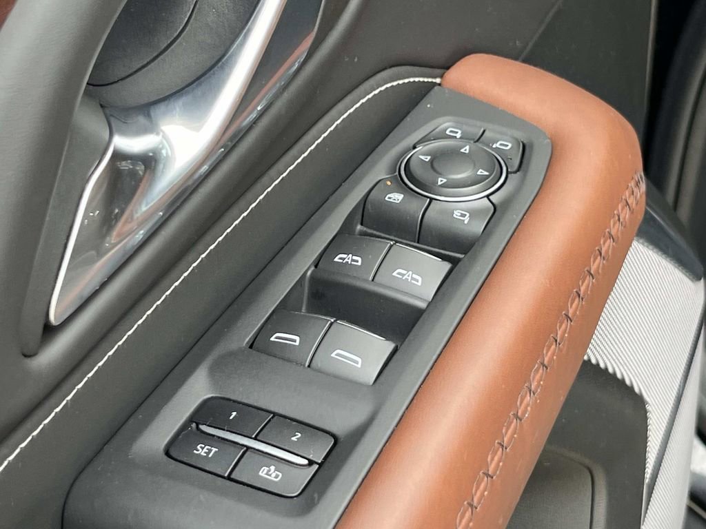 Used 2023 GMC Yukon Denali Ultimate w/ LPO, Floor Liner Package image 27