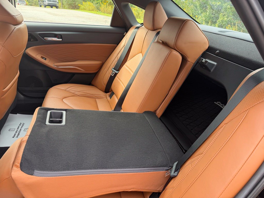 Certified 2020 Toyota Avalon Limited w/ Advanced Safety Package FWD image 29