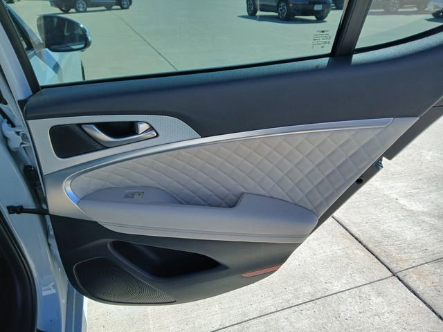 Used 2022 Genesis G70 3.3T w/ Sport Prestige Package image 17