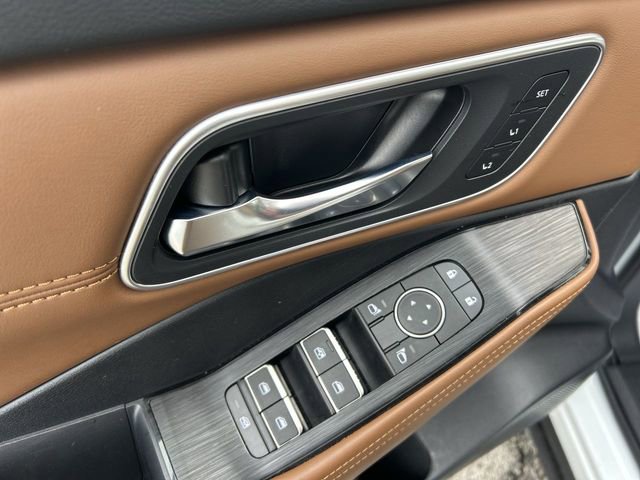 Used 2024 Nissan Rogue Platinum image 16