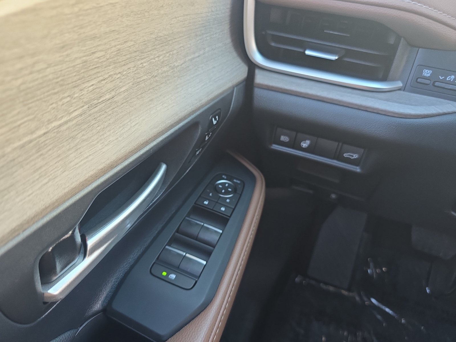 Certified 2026 Toyota Grand Highlander AWD image 17