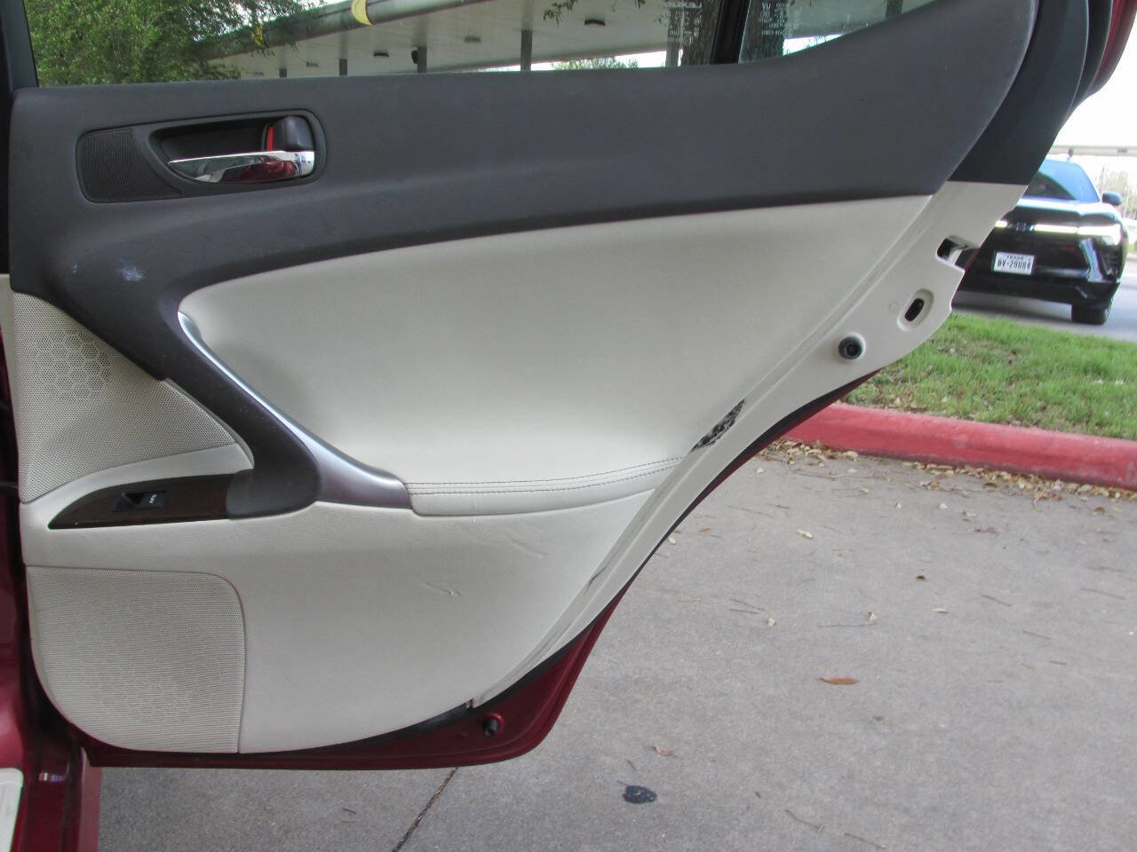Used 2011 Lexus IS 250 w/ Premium Pkg Value Edition image 22