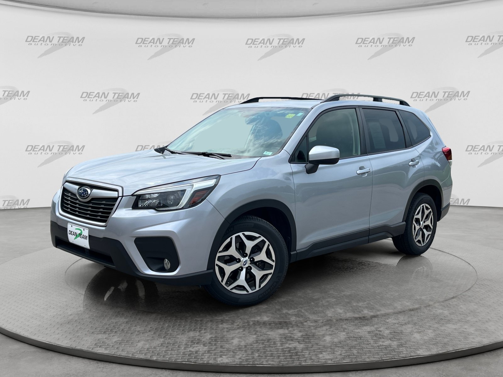 Used 2021 Subaru Forester Premium AWD/4WD image 3